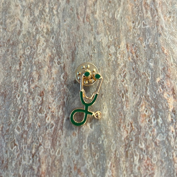 Jewelry - Green stethoscope pin. About an inch. New